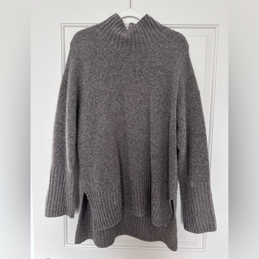 & Other Stories Wool-Blend Oversized Turtleneck in Taupe - Size S